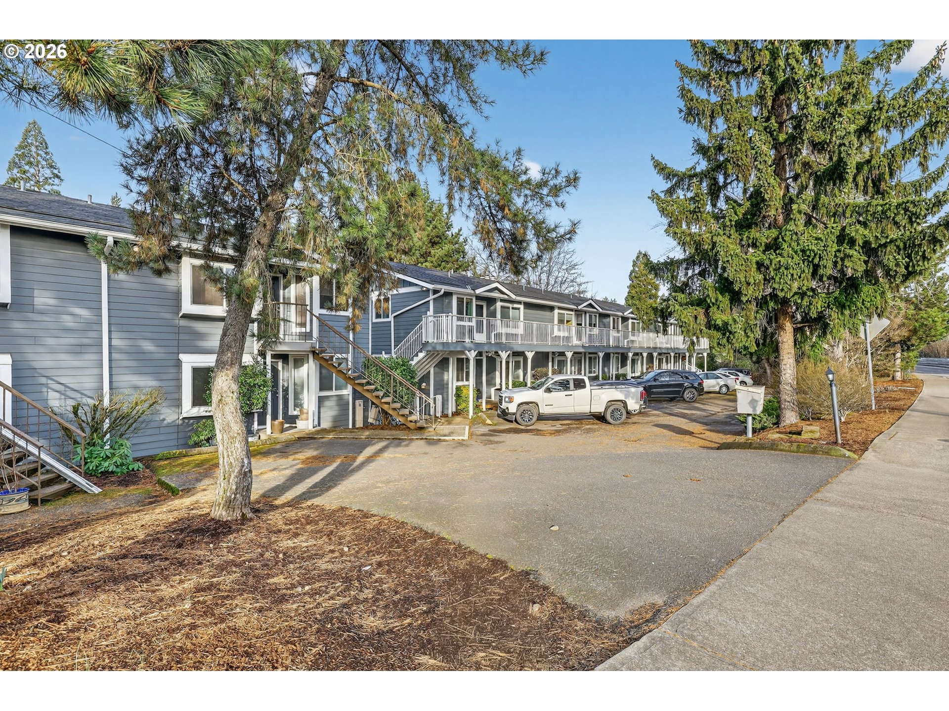 5111 Southwest Oleson Road Portland, OR 97225 - Photo 3 of 46