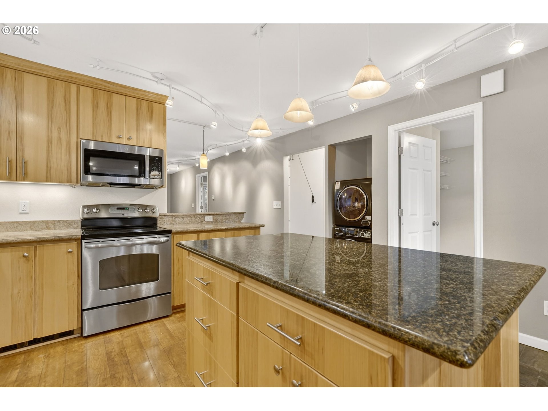 5111 Southwest Oleson Road Portland, OR 97225 - Photo 9 of 46