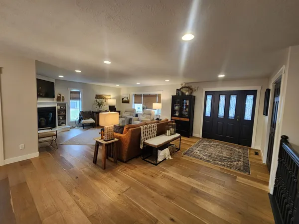 $529,000 | 905 4th Avenue Southeast, Pipestone, MN 56164