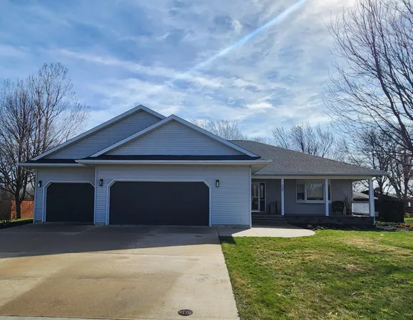 $529,000 | 905 4th Avenue Southeast, Pipestone, MN 56164