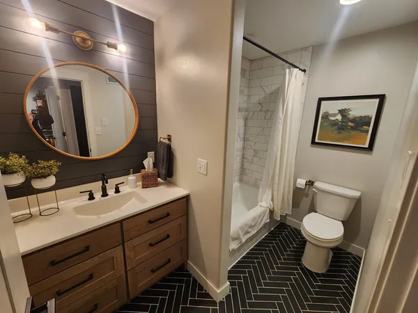 $529,000 | 905 4th Avenue Southeast, Pipestone, MN 56164