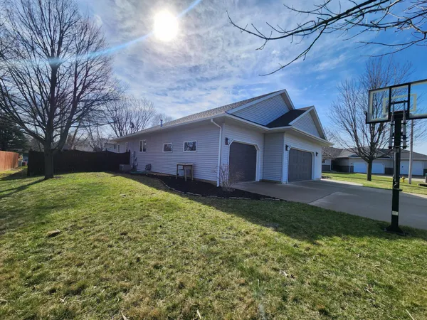 $529,000 | 905 4th Avenue Southeast, Pipestone, MN 56164