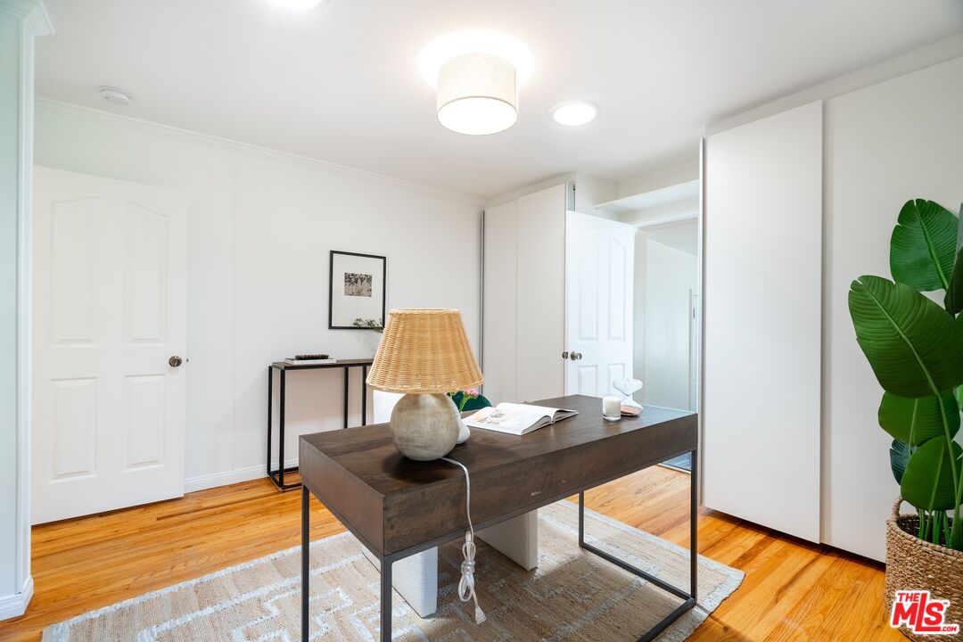 4367 Globe Avenue Culver City, CA 90230 - Photo 18 of 34 a view of a workspace with furniture