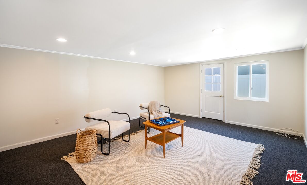 4367 Globe Avenue Culver City, CA 90230 - Photo 32 of 34 a living room with furniture and a window
