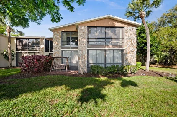$1,950 | 5400 34th Street West, Unit I3, Bradenton, FL 34210