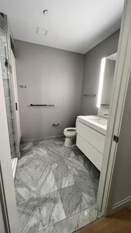 $3,700 | 133 Seaport Boulevard, Unit 1021, Boston, MA 02210