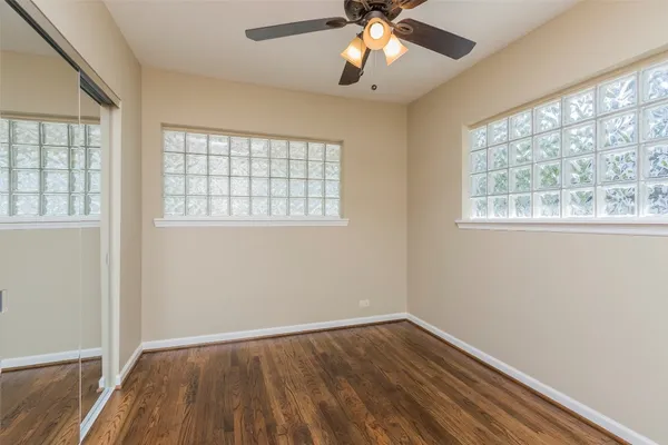 $2,500 | 730 East 8th Street, Houston, TX 77007