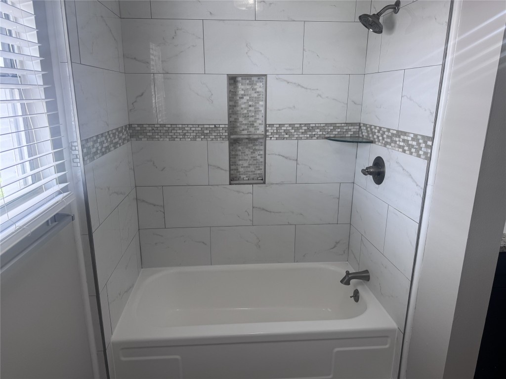 730 East 8th Street Houston, TX 77007 - Photo 15 of 17