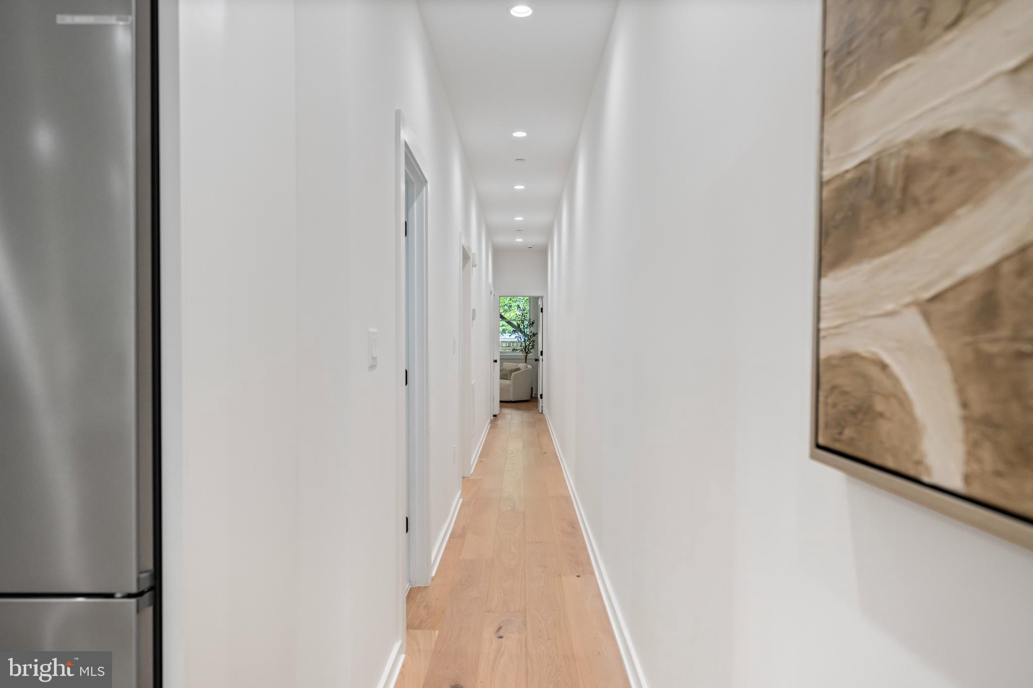 131 11th Street Northeast, Unit 2 Washington, DC 20002 - Photo 11 of 41 Hallway