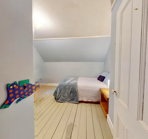 $215,000 | 210 Old Harbor Road, Vinalhaven, ME 04863