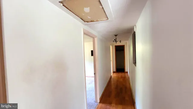 a bathroom with a toilet