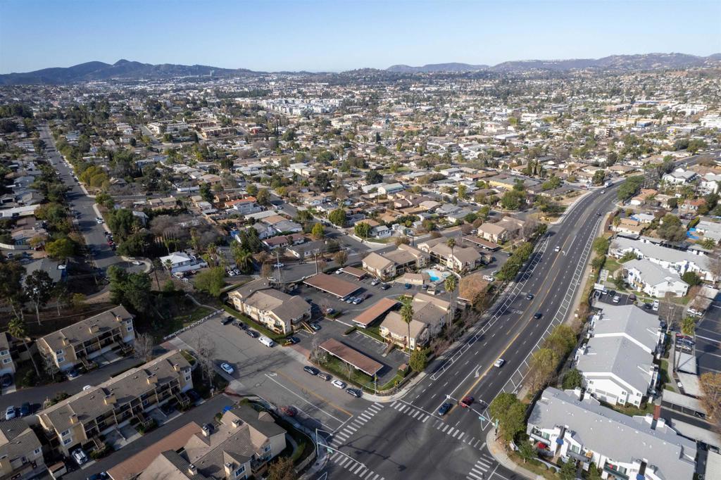495 San Pasqual Valley Road, Unit 144 Escondido, CA 92025 - Photo 20 of 20 an aerial view of a city