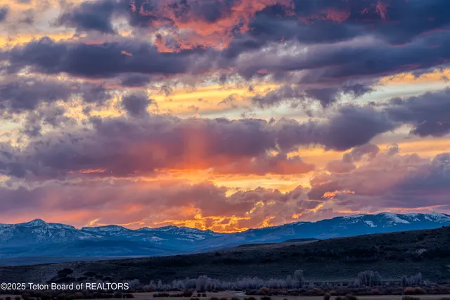 $499,900 | 3 Highway 191/40 Rod Pinedale Wy, Daniel, WY 83115