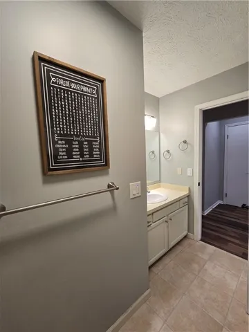 $2,400 | 9 Hepatica Lane, Henrietta, NY 14586