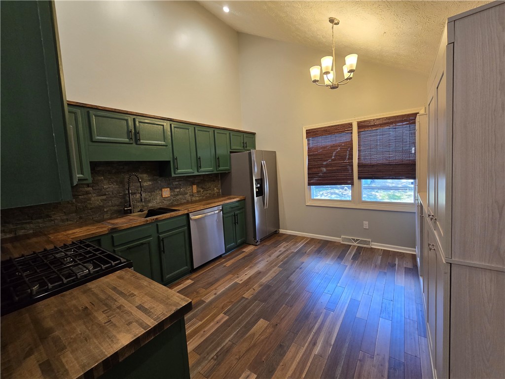 9 Hepatica Lane Henrietta, NY 14586 - Photo 9 of 44