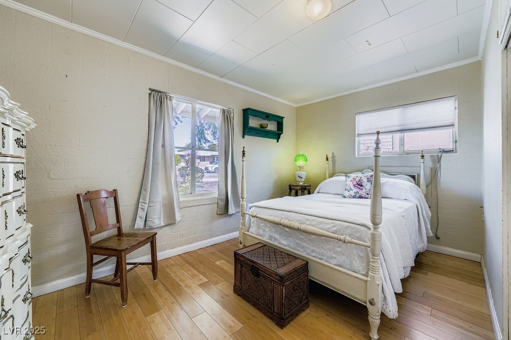 573 7th Street Boulder City, NV 89005 - Photo 16 of 25 Secondary bedroom with hardwood floors