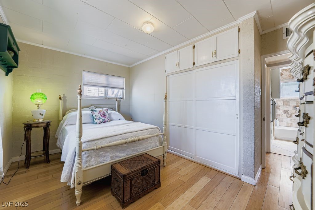 573 7th Street Boulder City, NV 89005 - Photo 17 of 25 Extra cabinets in secondary bedroom