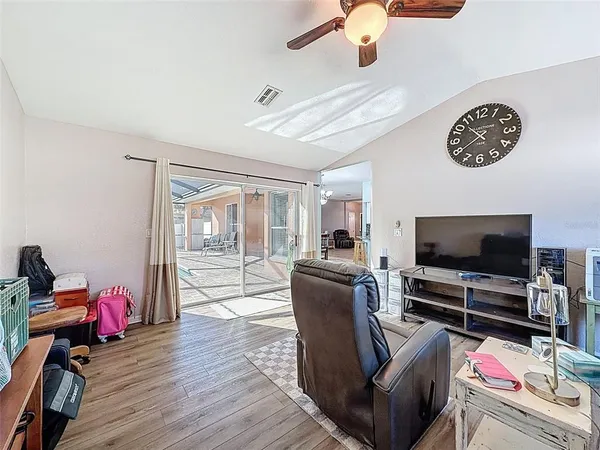 $415,900 | 5420 Fern Drive, Weeki Wachee, FL 34607