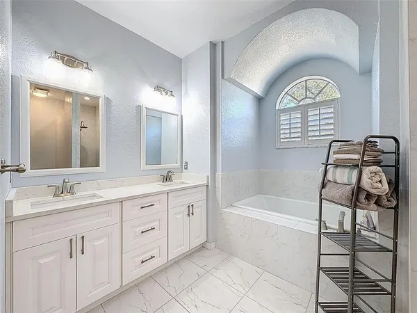 $415,900 | 5420 Fern Drive, Weeki Wachee, FL 34607