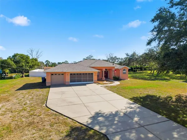 $415,900 | 5420 Fern Drive, Weeki Wachee, FL 34607