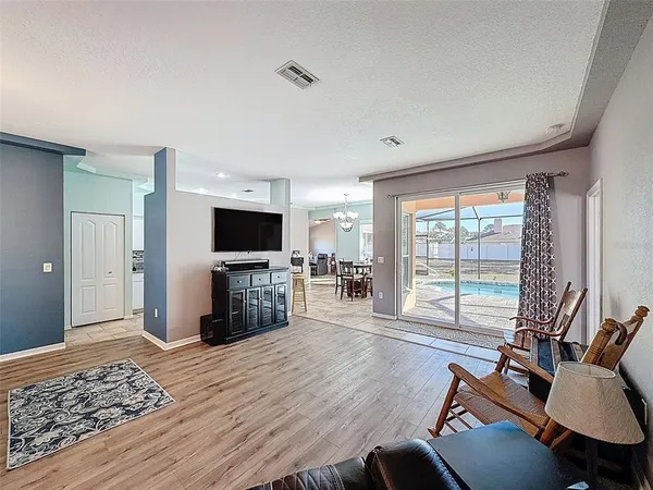 $415,900 | 5420 Fern Drive, Weeki Wachee, FL 34607