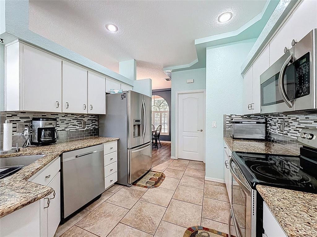 5420 Fern Drive Weeki Wachee, FL 34607 - Photo 5 of 44