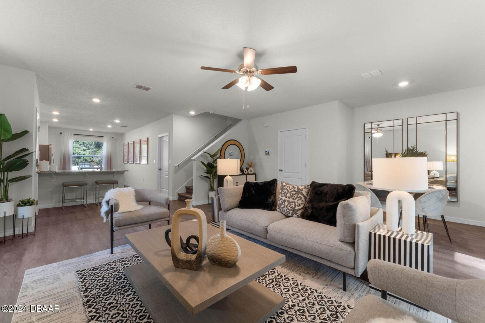 44 Center Grande Road Ormond Beach, FL 32174 - Photo 3 of 20 a living room with furniture