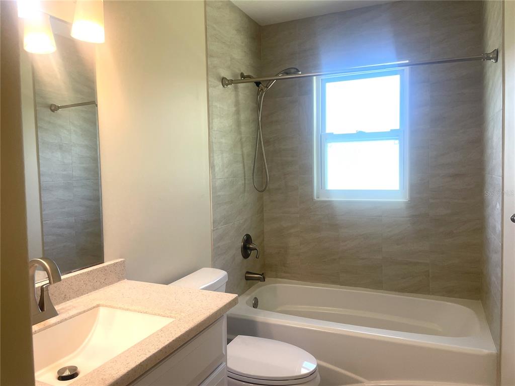 220 Avalon Road Venice, FL 34293 - Photo 8 of 20