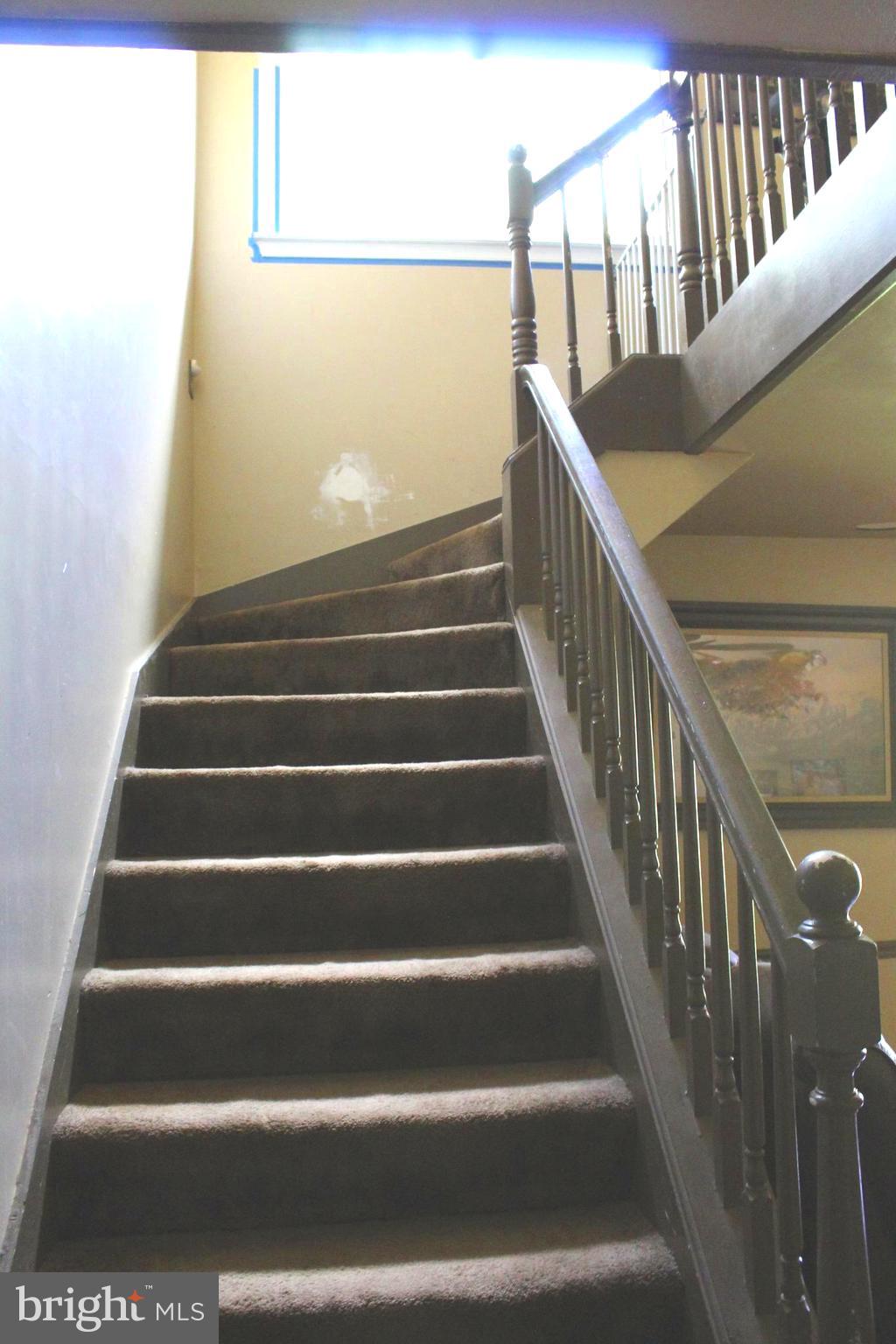 15090 Jonah Cove Place Woodbridge, VA 22193 - Photo 33 of 42 a view of entryway