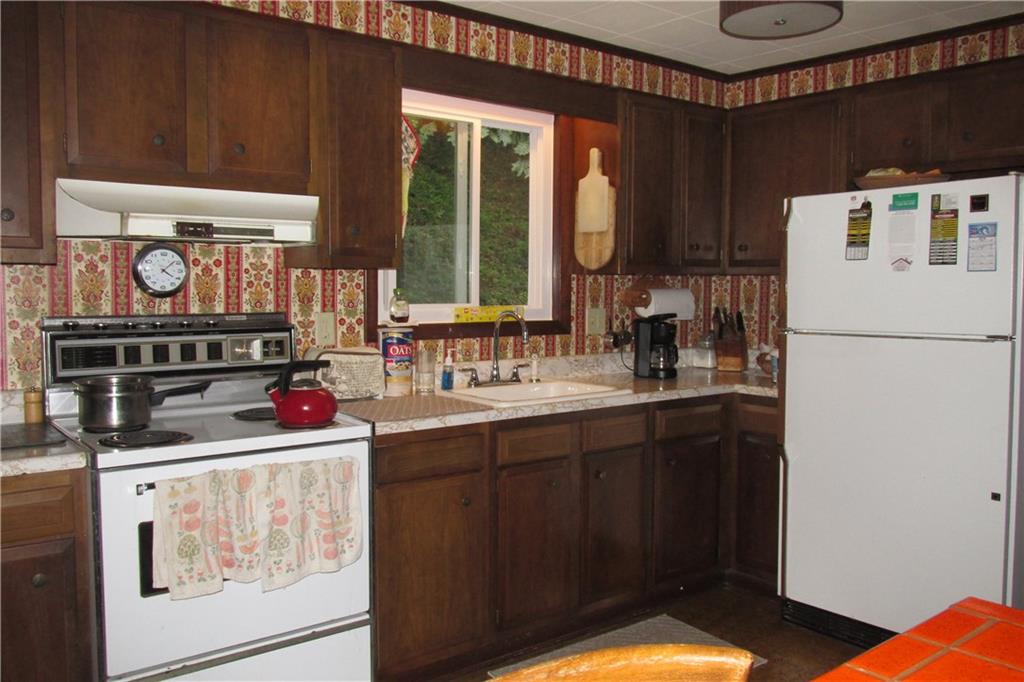 231 Mingo Church Road Finleyville, PA 15332 - Photo 7 of 20 Kitchen, electric stove and refrigerator stay