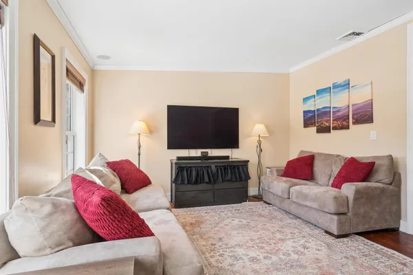 $639,000 | 19 Davry Way, Woodstock, VT 05091