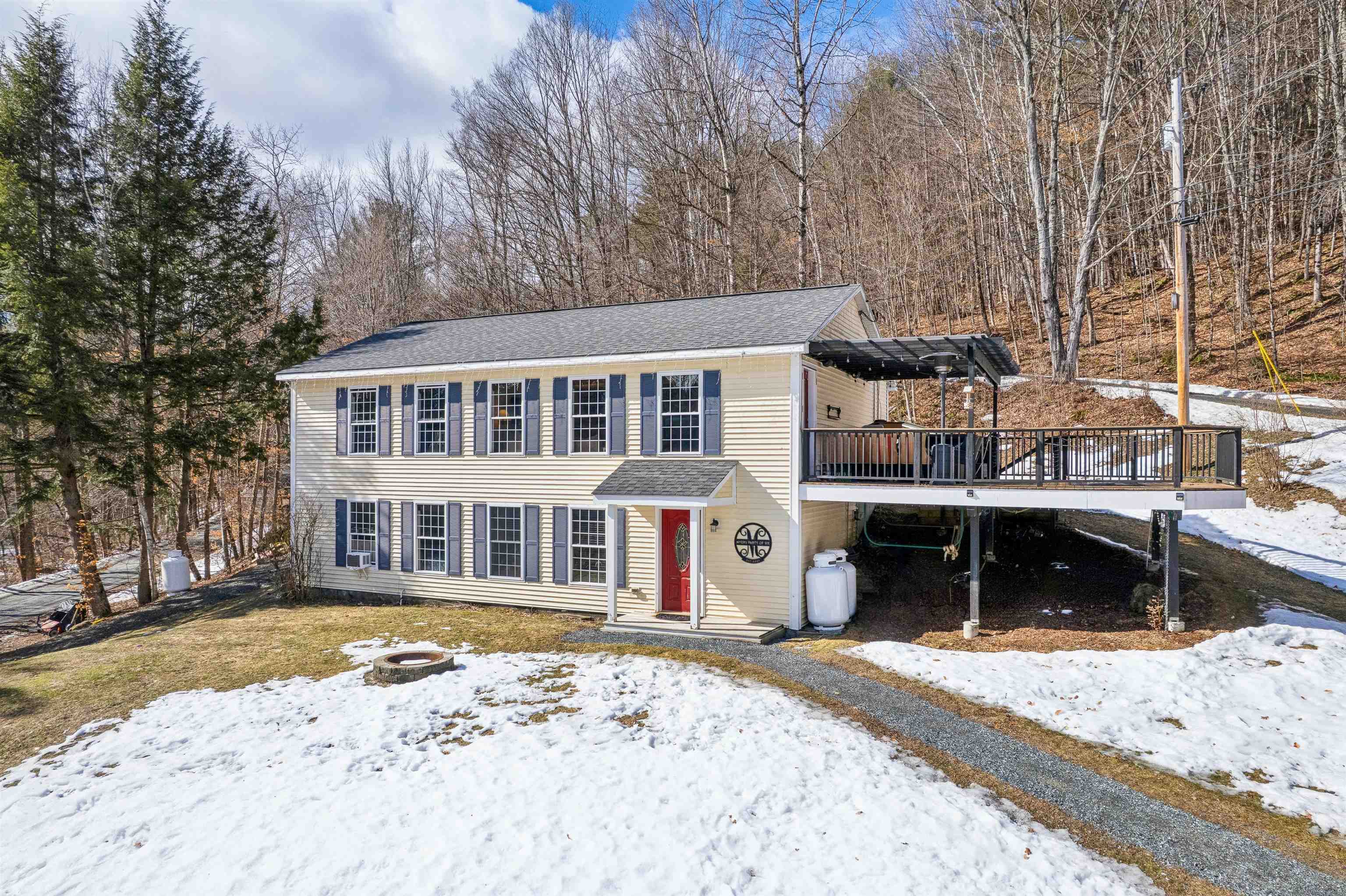 19 Davry Way Woodstock, VT 05091 - Photo 2 of 27