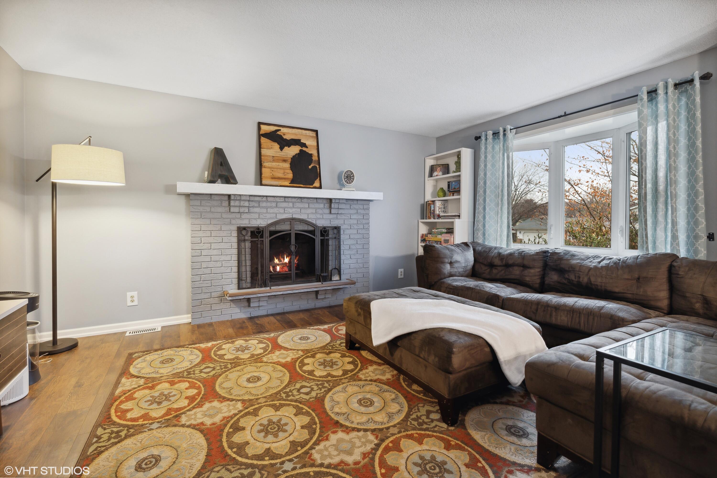 1508 Trebor Road St. Joseph, MI 49085 - Photo 2 of 17 02_1508TreborStreet_1_LivingRoom_HiRes