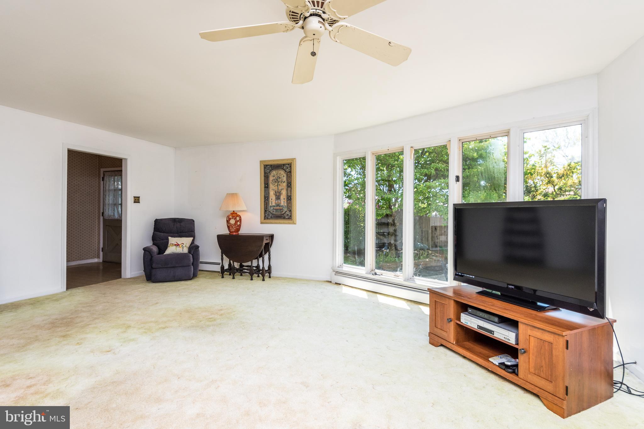 2822 Nightingale Road Philadelphia, PA 19154 - Photo 18 of 50 Family Room