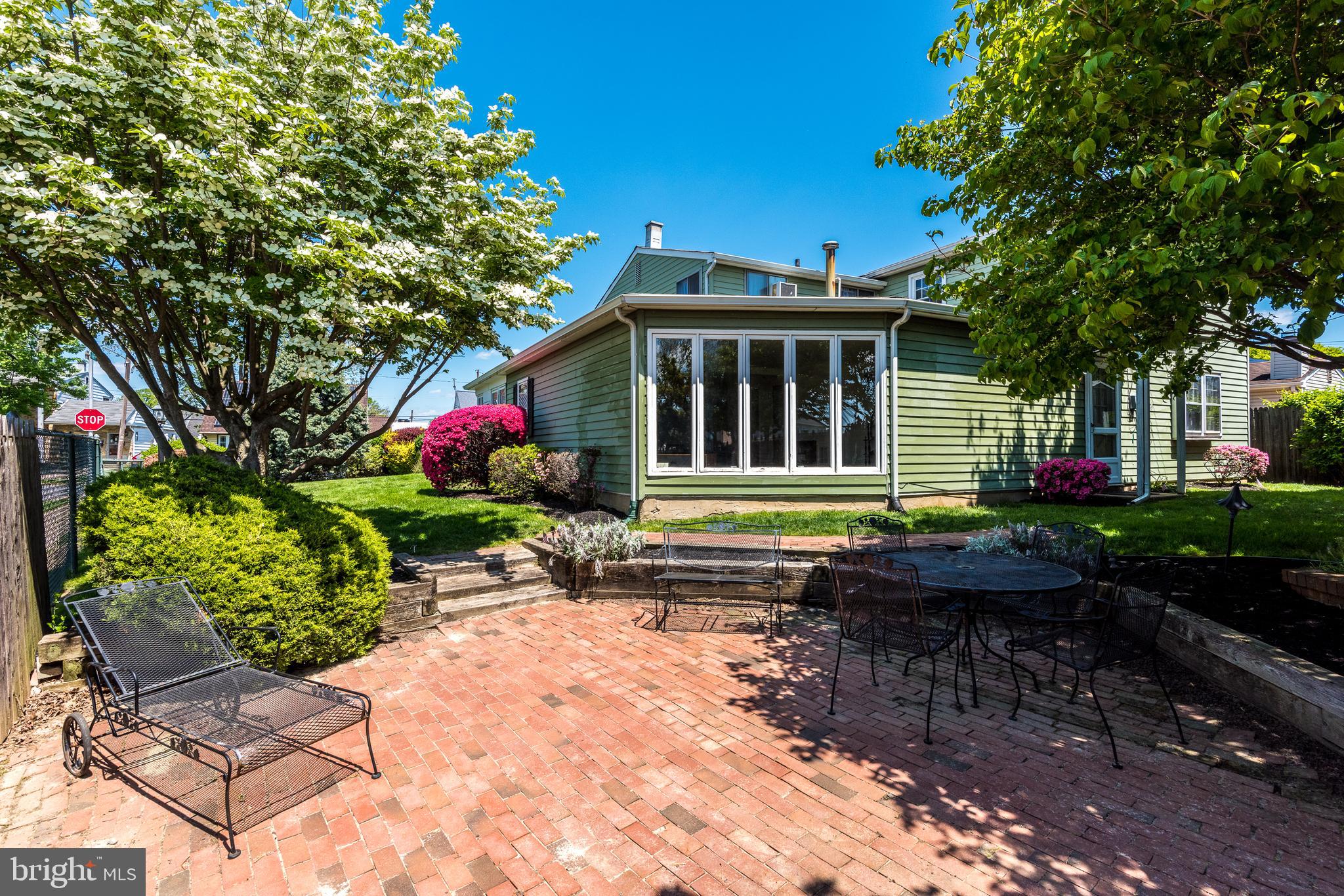 2822 Nightingale Road Philadelphia, PA 19154 - Photo 43 of 50 Landscaped and Paved Patio