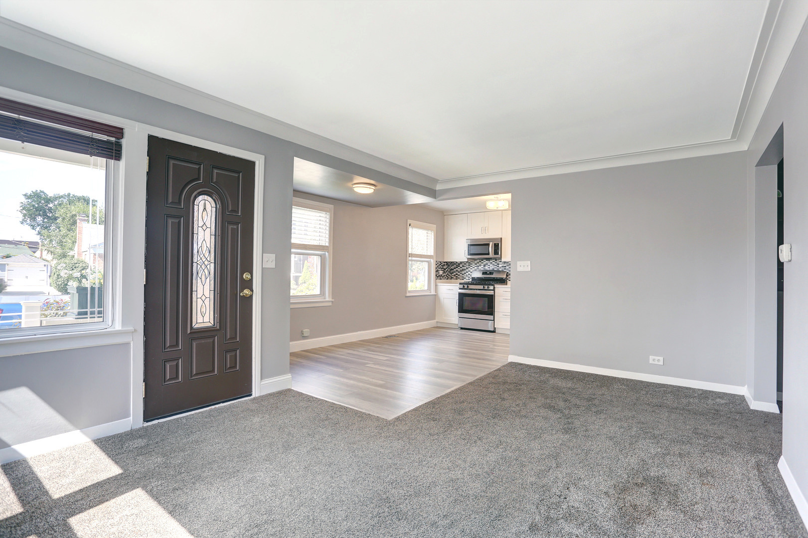 7255 North Mc Vicker Avenue Chicago, IL 60646 - Photo 8 of 25