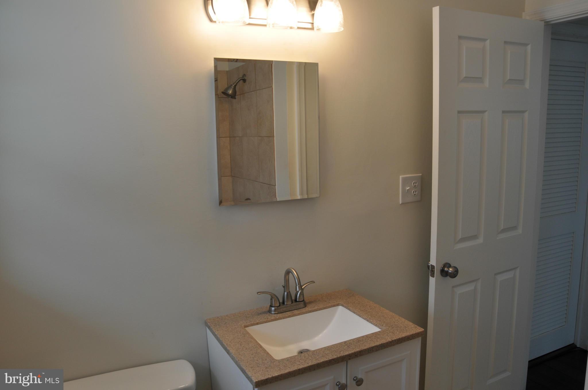 6489 Briggs Road Warrenton, VA 20187 - Photo 13 of 21 Interior (General)
