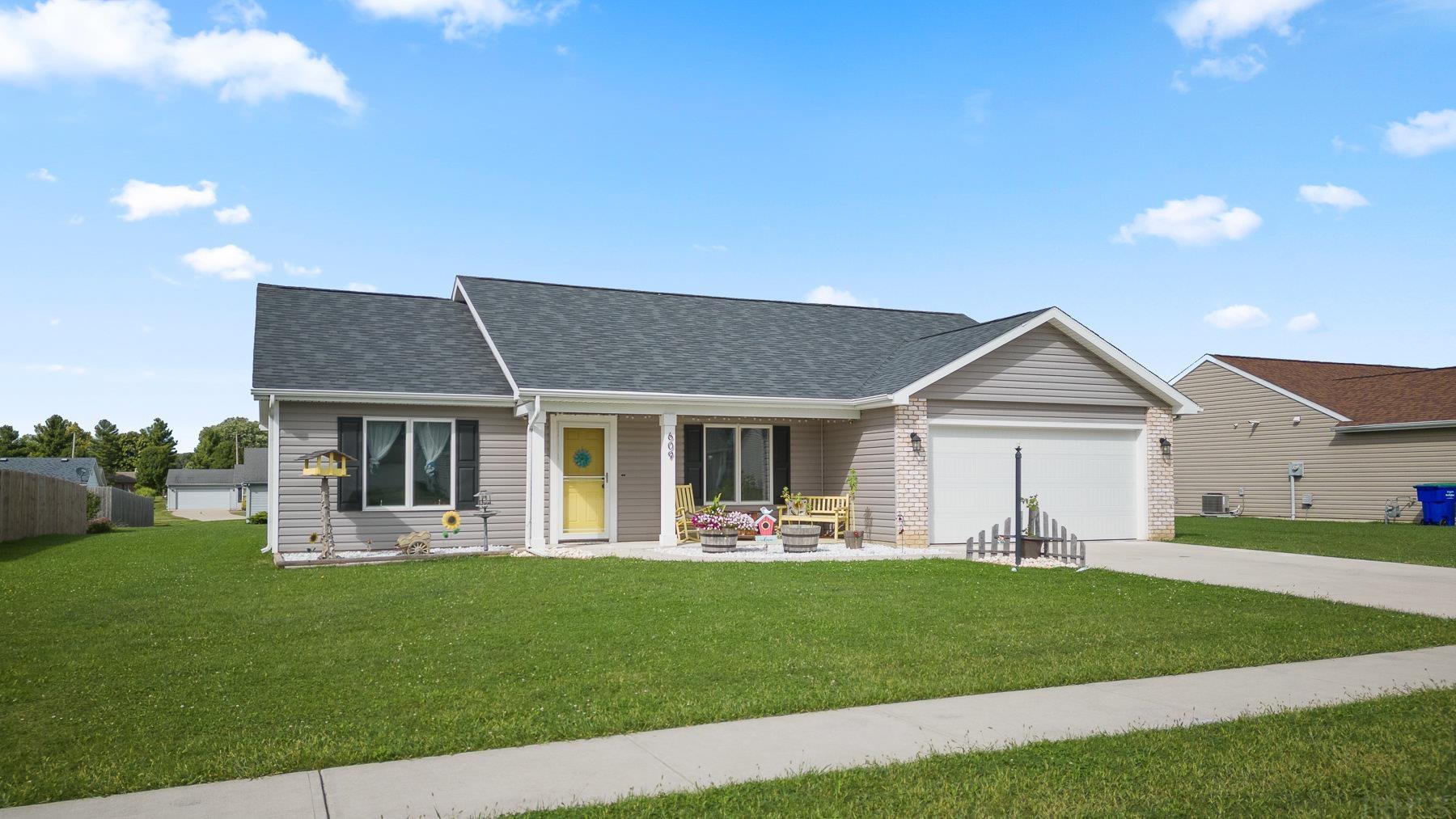 609 Independence Street Butler, IN 46721 - Photo 2 of 28