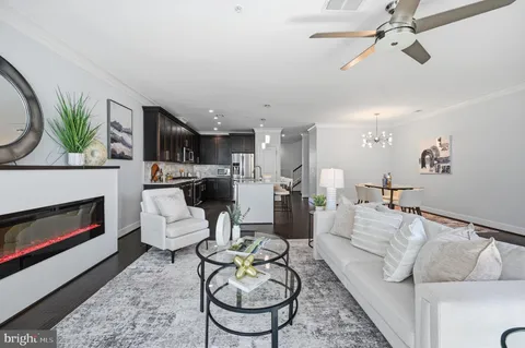 $689,000 | 43565 Michigan Square, Leesburg, VA 20176