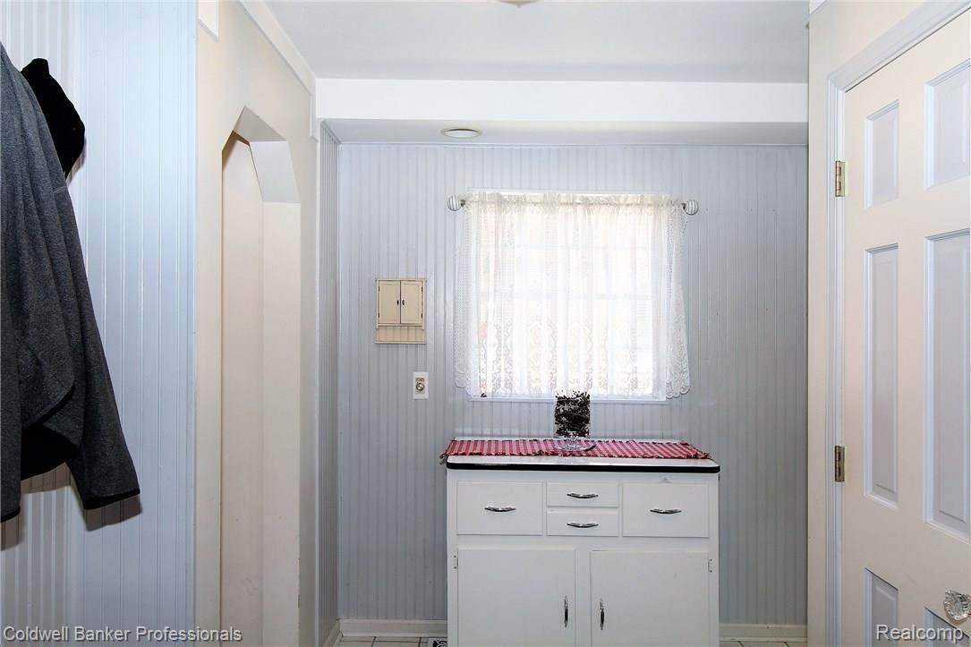 2476 Windemere Road Birmingham, MI 48009 - Photo 56 of 62 Mudroom
