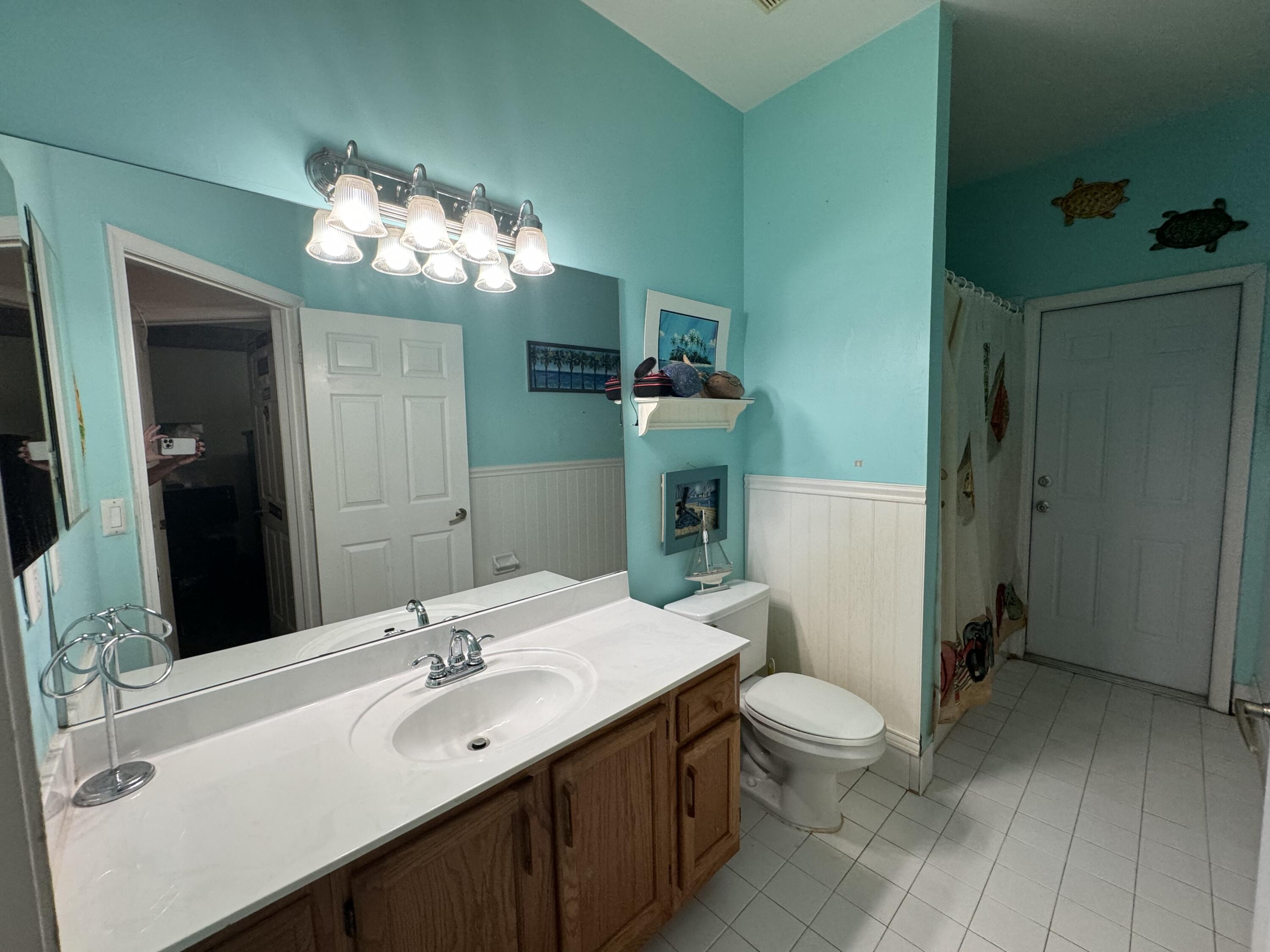 134 Nottingham Road Royal Palm Beach, FL 33411 - Photo 19 of 25 IMG_2897