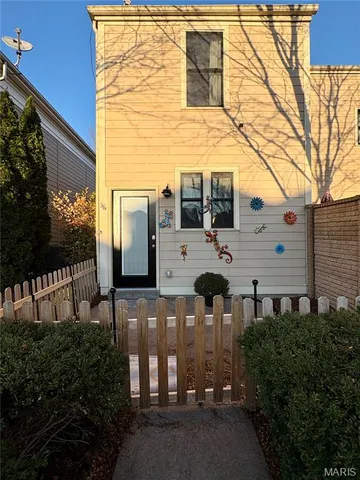 $1,900 | 3653 Arpent Street, Unit 4, St. Charles, MO 63301