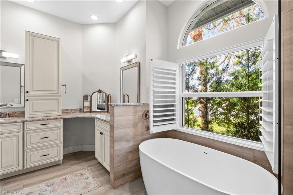 2640 White Cedar Lane Naples, FL 34109 - Photo 27 of 50