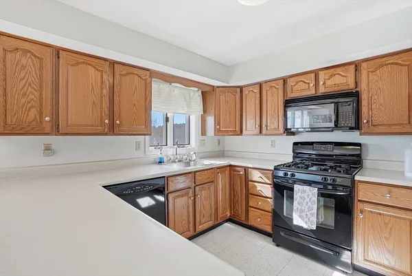 $289,900 | 96 Century Way, Unit 96, Gardner, MA 01440