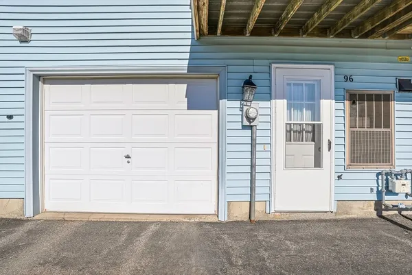 $289,900 | 96 Century Way, Unit 96, Gardner, MA 01440