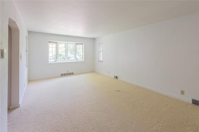 429 Raspberry Drive Monroeville, PA 15146 - Photo 12 of 24 Gallery Image 12