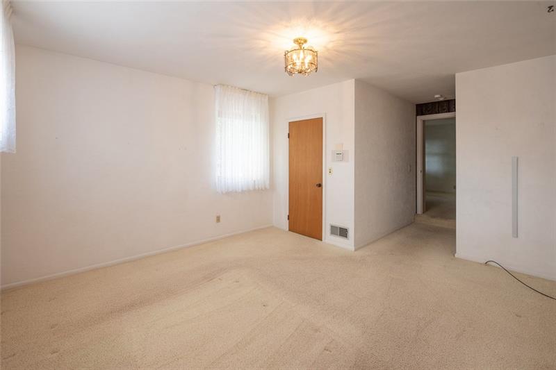 429 Raspberry Drive Monroeville, PA 15146 - Photo 17 of 24 Gallery Image 17