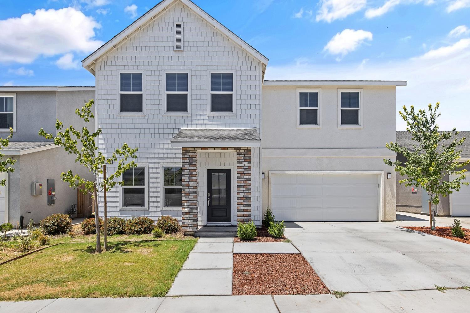 1754 North Aster Lake Road Hanford, CA 93230 - Photo 1 of 60