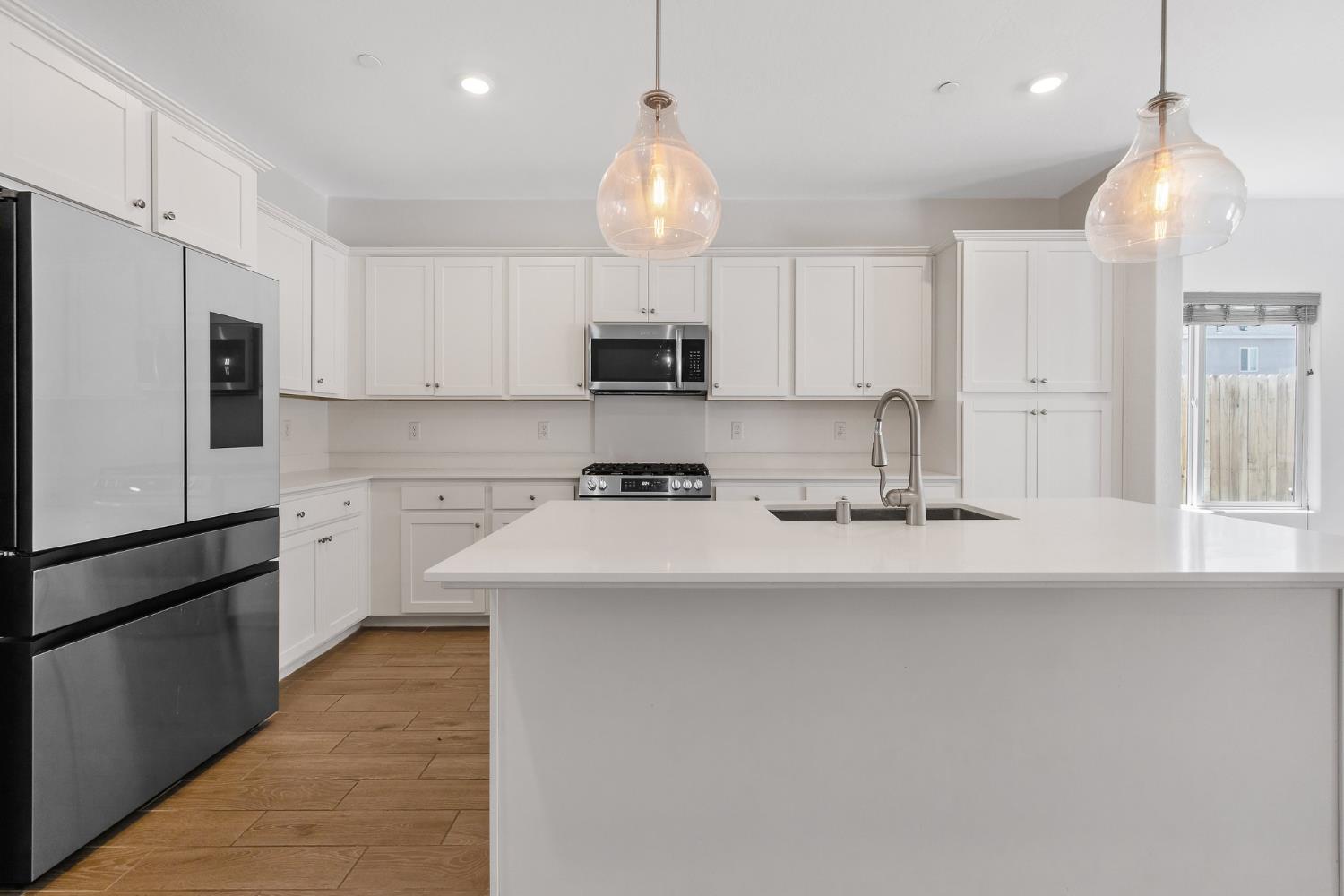 1754 North Aster Lake Road Hanford, CA 93230 - Photo 11 of 60