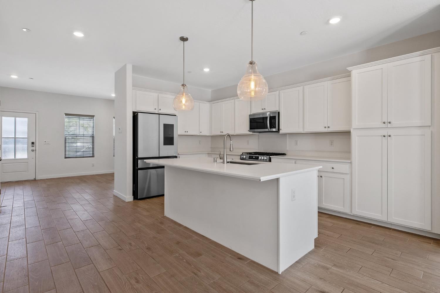 1754 North Aster Lake Road Hanford, CA 93230 - Photo 12 of 60